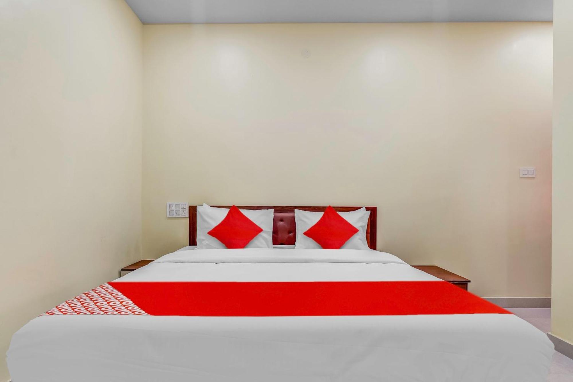 Oyo Flagship Hotel Ayodhya Bangalore Luaran gambar