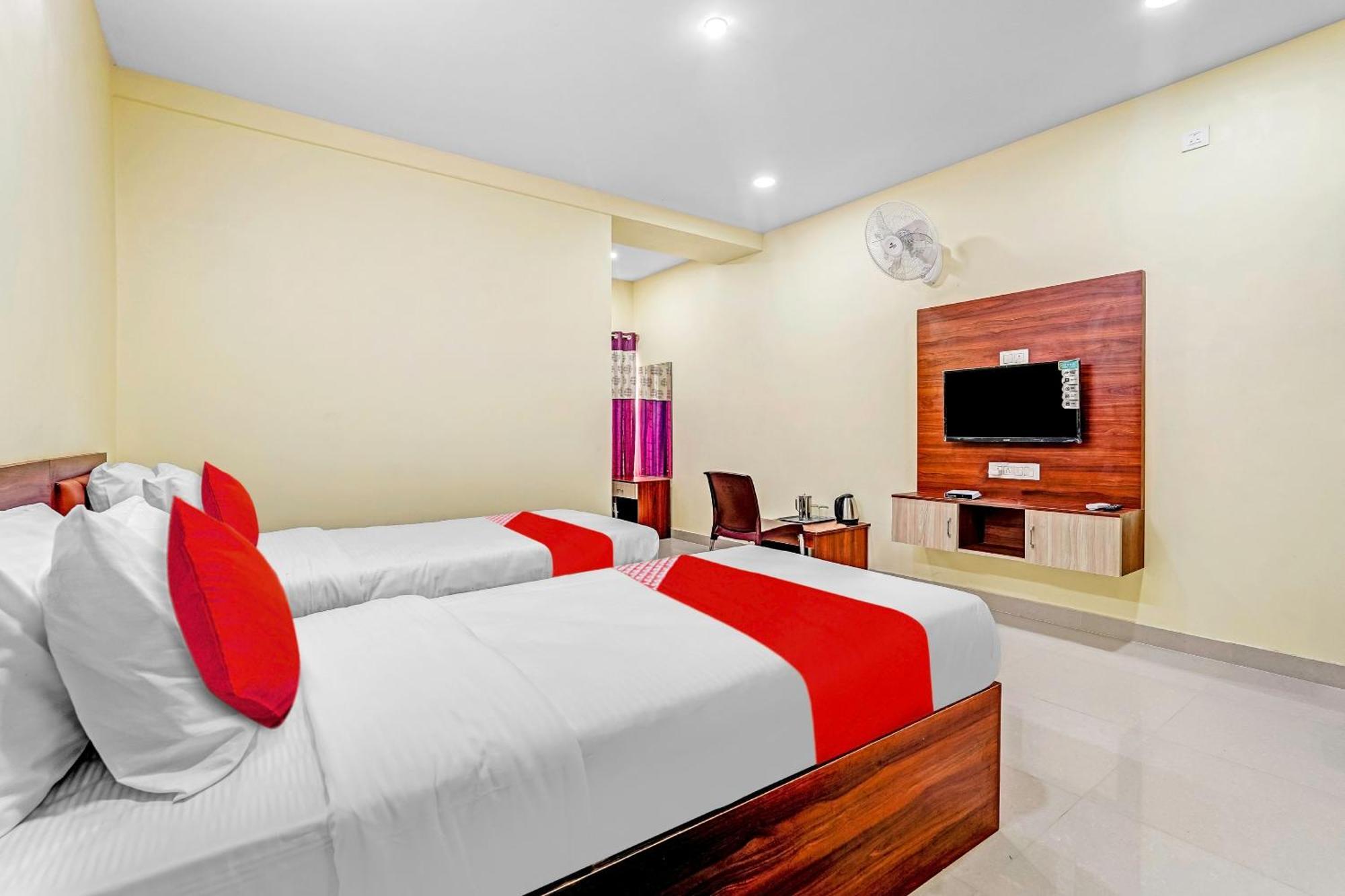 Oyo Flagship Hotel Ayodhya Bangalore Luaran gambar