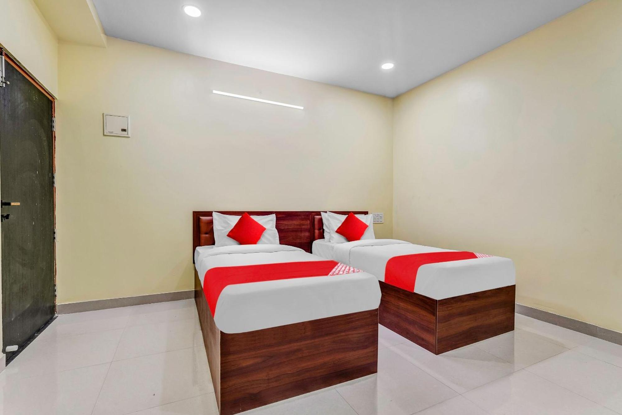 Oyo Flagship Hotel Ayodhya Bangalore Luaran gambar