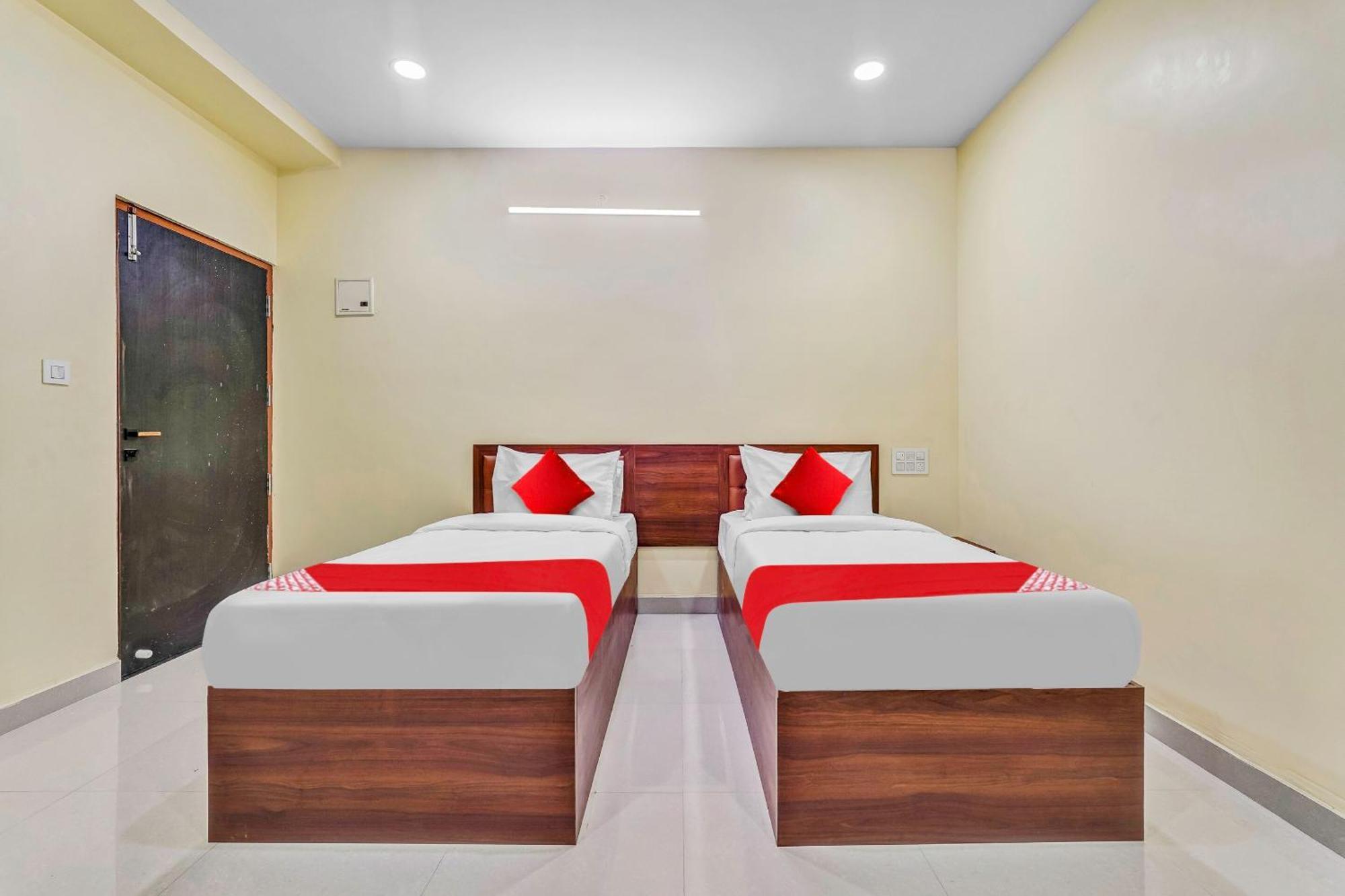 Oyo Flagship Hotel Ayodhya Bangalore Luaran gambar